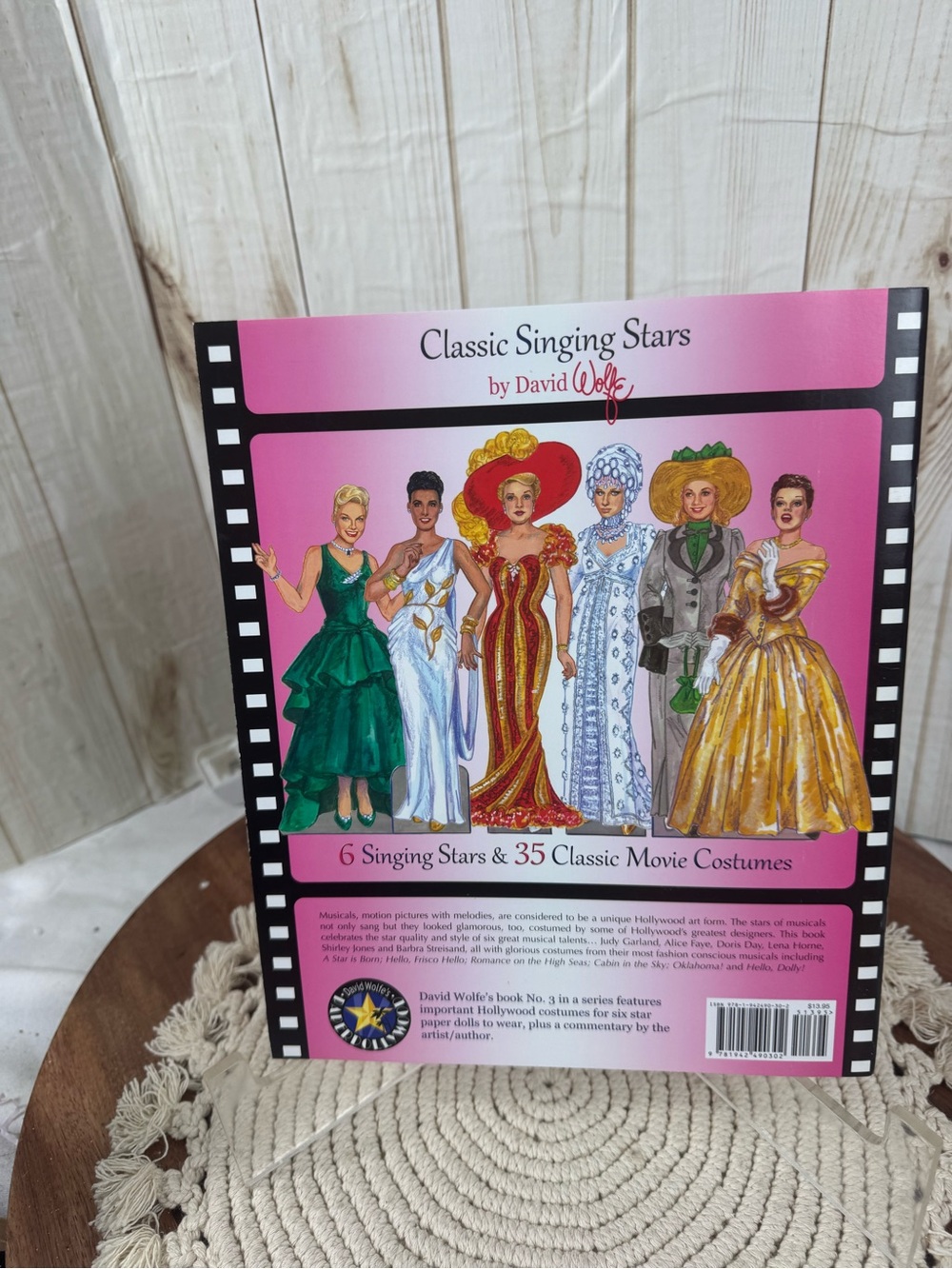 Classic Singing Stars commentary,costumes & paper dolls